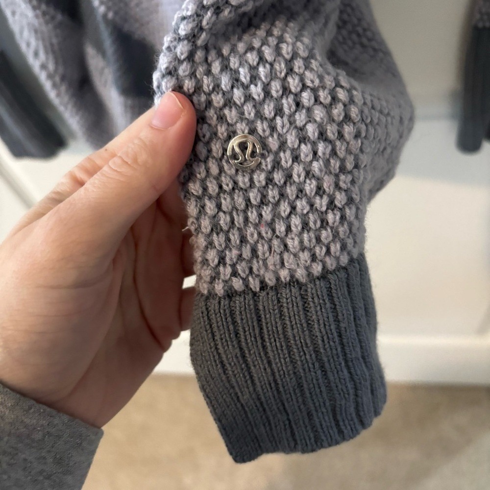Lululemon Women's 12 Warm & Restore Sweater Wool Turtleneck Cozycore Gray - Picture 5 of 6